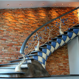 Перила «Ирисы на кованой лестнице»