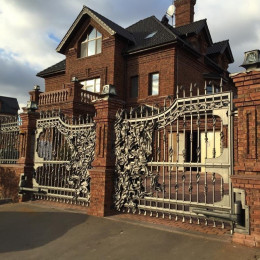 Кованые ворота "Готический модерн"
